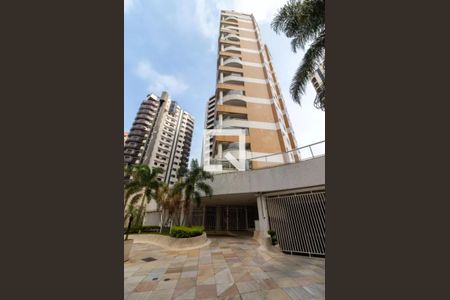 Apartamento à venda com 130m², 3 quartos e 4 vagasFachada
