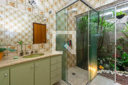 Casa à venda com 3 quartos, 300m² em Vila Congonhas, São Paulo