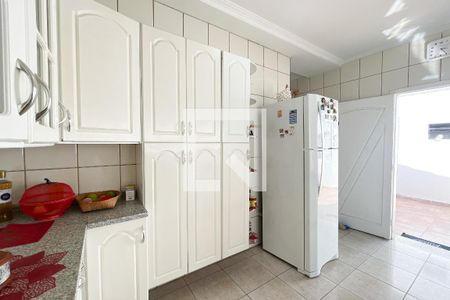 Casa à venda com 466m², 5 quartos e 8 vagasCozinha