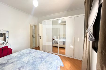 Casa à venda com 466m², 5 quartos e 8 vagasSuíte 2