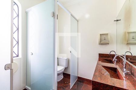 Casa à venda com 1355m², 4 quartos e NaN vagasBanheiro da Suíte 2