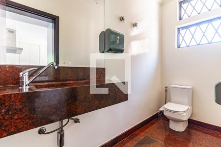 Casa à venda com 1355m², 4 quartos e NaN vagasLavabo 2