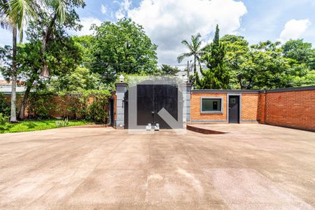 Casa à venda com 1355m², 4 quartos e NaN vagasQuintal