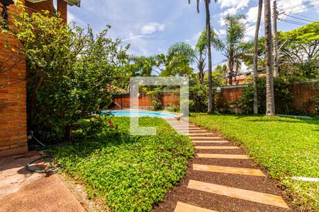 Casa à venda com 1355m², 4 quartos e NaN vagasQuintal