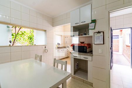 Casa à venda com 1355m², 4 quartos e NaN vagasCozinha 2