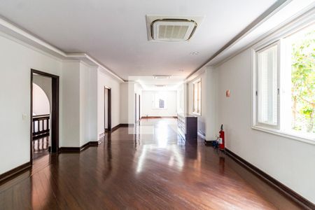 Casa à venda com 1355m², 4 quartos e NaN vagasSuíte 2