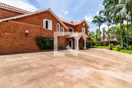 Casa à venda com 1355m², 4 quartos e NaN vagasQuintal