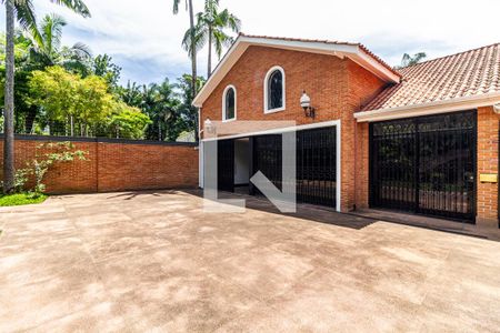 Casa à venda com 1355m², 4 quartos e NaN vagasQuintal