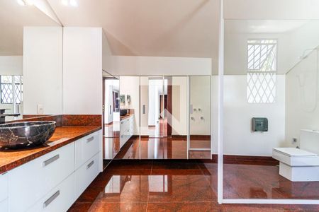 Casa à venda com 1355m², 4 quartos e NaN vagasBanheiro da Suíte 1