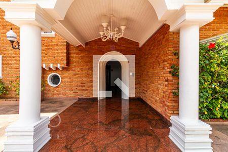 Casa à venda com 1355m², 4 quartos e NaN vagasQuintal