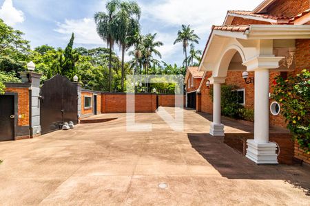 Casa à venda com 1355m², 4 quartos e NaN vagasQuintal