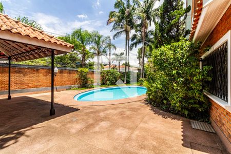 Casa à venda com 1355m², 4 quartos e NaN vagasQuintal