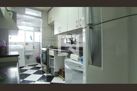 Apartamento à venda com 65m², 3 quartos e 2 vagasCozinha