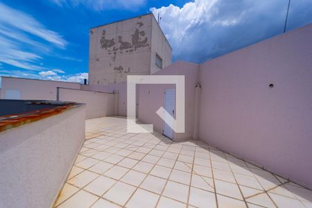 Apartamento à venda com 113m², 2 quartos e 2 vagas Apartamento à venda com 113m², 2 quartos e 2 vagasTerraço