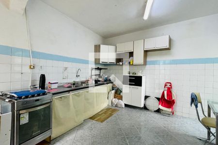 Casa à venda com 260m², 2 quartos e 2 vagas Casa à venda com 260m², 2 quartos e 2 vagasCozinha