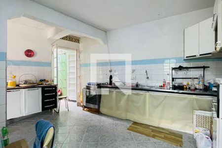 Casa à venda com 260m², 2 quartos e 2 vagas Casa à venda com 260m², 2 quartos e 2 vagasCozinha