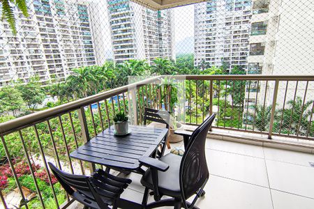 Apartamento à venda com 79m², 2 quartos e 1 vaga Apartamento à venda com 79m², 2 quartos e 1 vagasala - varanda