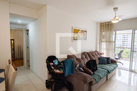 Apartamento à venda com 79m², 2 quartos e 1 vaga Apartamento à venda com 79m², 2 quartos e 1 vagaSala