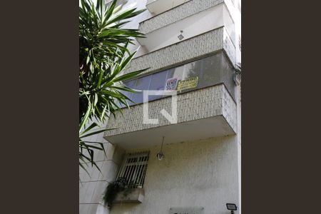 Apartamento à venda com 110m², 3 quartos e 1 vagaFachada + Placa