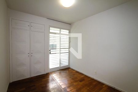 Apartamento à venda com 110m², 3 quartos e 1 vagaQuarto 2
