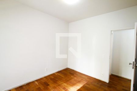 Apartamento à venda com 110m², 3 quartos e 1 vagaQuarto 2