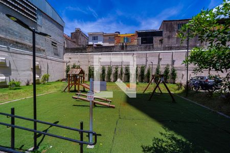 Apartamento à venda com 42m², 2 quartos e sem vagaÁrea comum - Playground