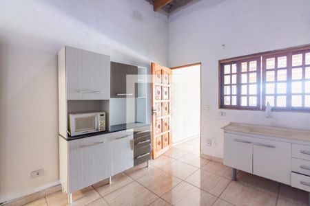 Casa à venda com 150m², 7 quartos e 3 vagasCozinha 