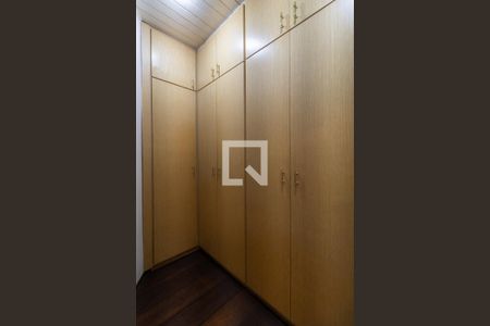 Casa à venda com 370m², 3 quartos e 7 vagasSuíte 1