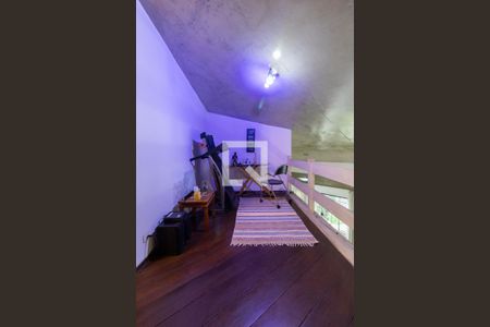 Casa à venda com 370m², 3 quartos e 7 vagasCorredor