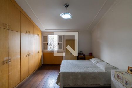 Casa à venda com 370m², 3 quartos e 7 vagasSuíte 2