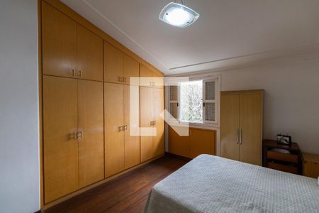 Casa à venda com 370m², 3 quartos e 7 vagasSuíte 2