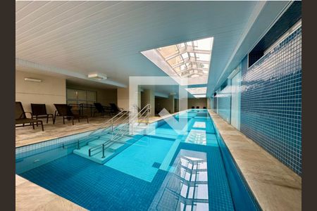 Apartamento à venda com 68m², 2 quartos e 1 vagaArea Comum - Piscina Coberta