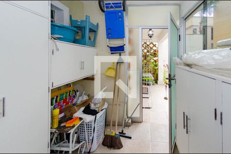 Apartamento para alugar com 145m², 4 quartos e 2 vagasÁrea de serviço