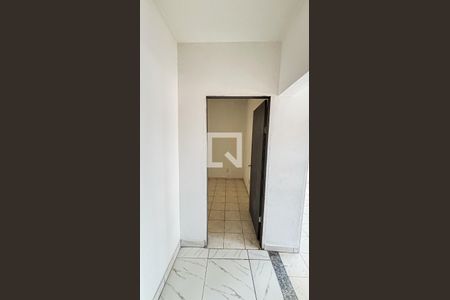 Corredor de casa para alugar com 2 quartos, 45m² em Vila Suíça, Santo André