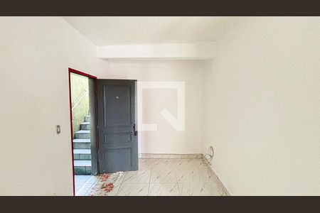 Sala de casa para alugar com 2 quartos, 45m² em Vila Suíça, Santo André