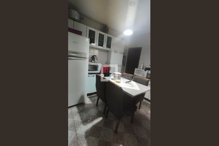 Casa para alugar com 60m², 2 quartos e 1 vagaCozinha