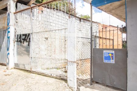 Casa à venda com 64m², 1 quarto e sem vaga Casa à venda com 64m², 1 quarto e sem vagaFachada