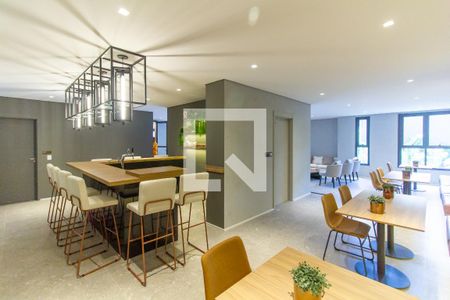 Apartamento para alugar com 55m², 2 quartos e 1 vaga Apartamento para alugar com 55m², 2 quartos e 1 vagaÁrea comum - Salão de festas