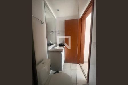Banheiro de kitnet/studio para alugar com 1 quarto, 33m² em Águas Claras, Brasília