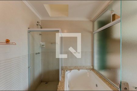 Casa para alugar com 290m², 3 quartos e 4 vagasBanheiro da Suíte 1