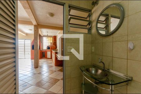 Casa para alugar com 290m², 3 quartos e 4 vagasBanheiro