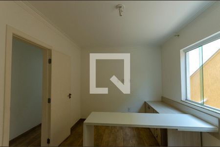 Casa para alugar com 290m², 3 quartos e 4 vagasEscritório