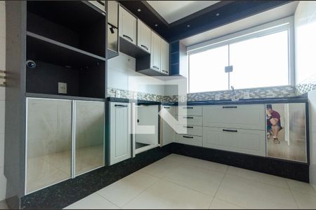 Casa para alugar com 290m², 3 quartos e 4 vagasCozinha