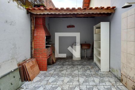 Casa para alugar com 130m², 2 quartos e 2 vagas Casa para alugar com 130m², 2 quartos e 2 vagasQuintal