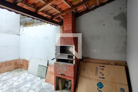 Casa para alugar com 130m², 2 quartos e 2 vagas Casa para alugar com 130m², 2 quartos e 2 vagasQuintal