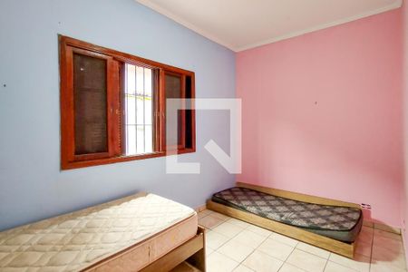 Casa para alugar com 130m², 2 quartos e 2 vagas Casa para alugar com 130m², 2 quartos e 2 vagasQuarto
