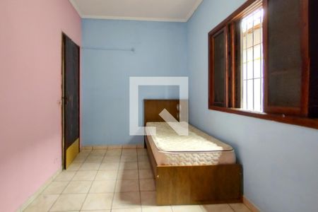 Casa para alugar com 130m², 2 quartos e 2 vagas Casa para alugar com 130m², 2 quartos e 2 vagasQuarto