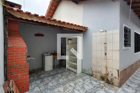 Quintal de casa para alugar com 2 quartos, 130m² em Nova Mirim, Praia Grande