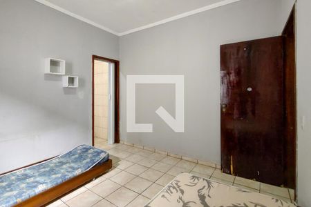 Suite de casa para alugar com 2 quartos, 130m² em Nova Mirim, Praia Grande