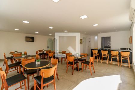 Apartamento para alugar com 75m², 2 quartos e 1 vaga Apartamento para alugar com 75m², 2 quartos e 1 vagaÁrea comum - Salão de festas